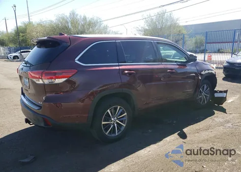 2018 Toyota Highlander Se из США, поврежденный, VIN 5TDKZRFH9JS242719